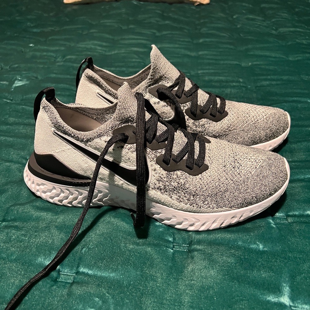 Women’s Nike Epic React Flyknit 2